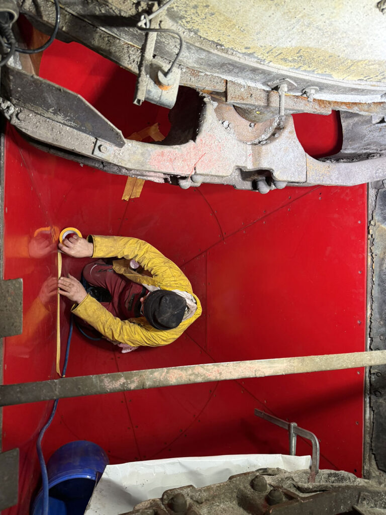 Montage-Trichterauskleidung-(10)