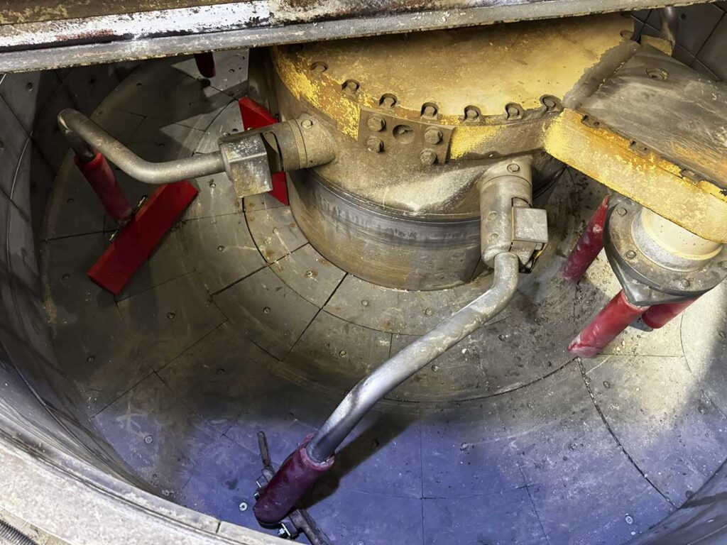 2025.08.25---Reparatur-Mischer-+-Trichter---A233584-(39) 2025.08.25---Reparatur-Mischer-+-Trichter---A233584-(39)