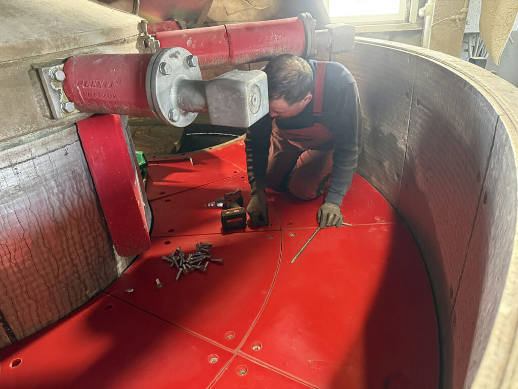 Erneuerung-Mischerboden-235133-(9)